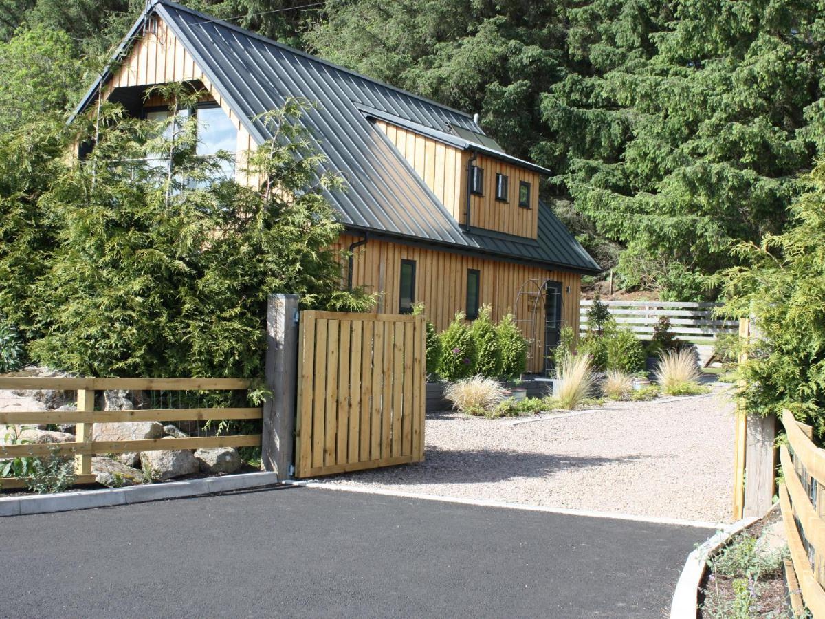 Larchwood Lodge Ellon Exterior photo